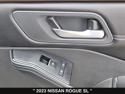 Used 2023 Nissan Rogue SL w/ SL Premium Package image 35