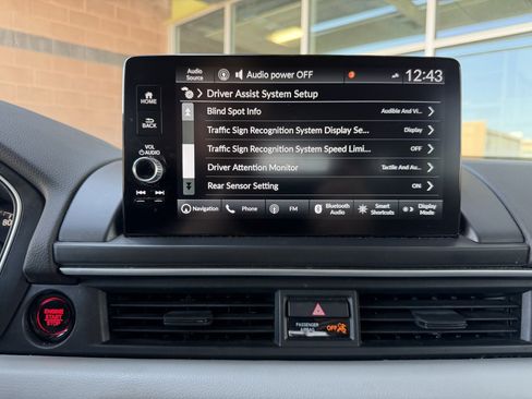 Used 2024 Honda Pilot Touring image 23