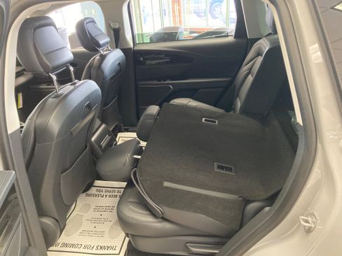 Used 2026 Lincoln Nautilus Premier AWD/4WD image 17