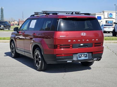 Used 2024 Hyundai Santa Fe SEL FWD image 3