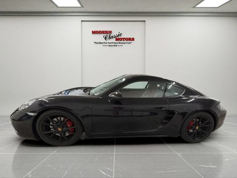 Used 2018 Porsche 718 Cayman GTS RWD image 4