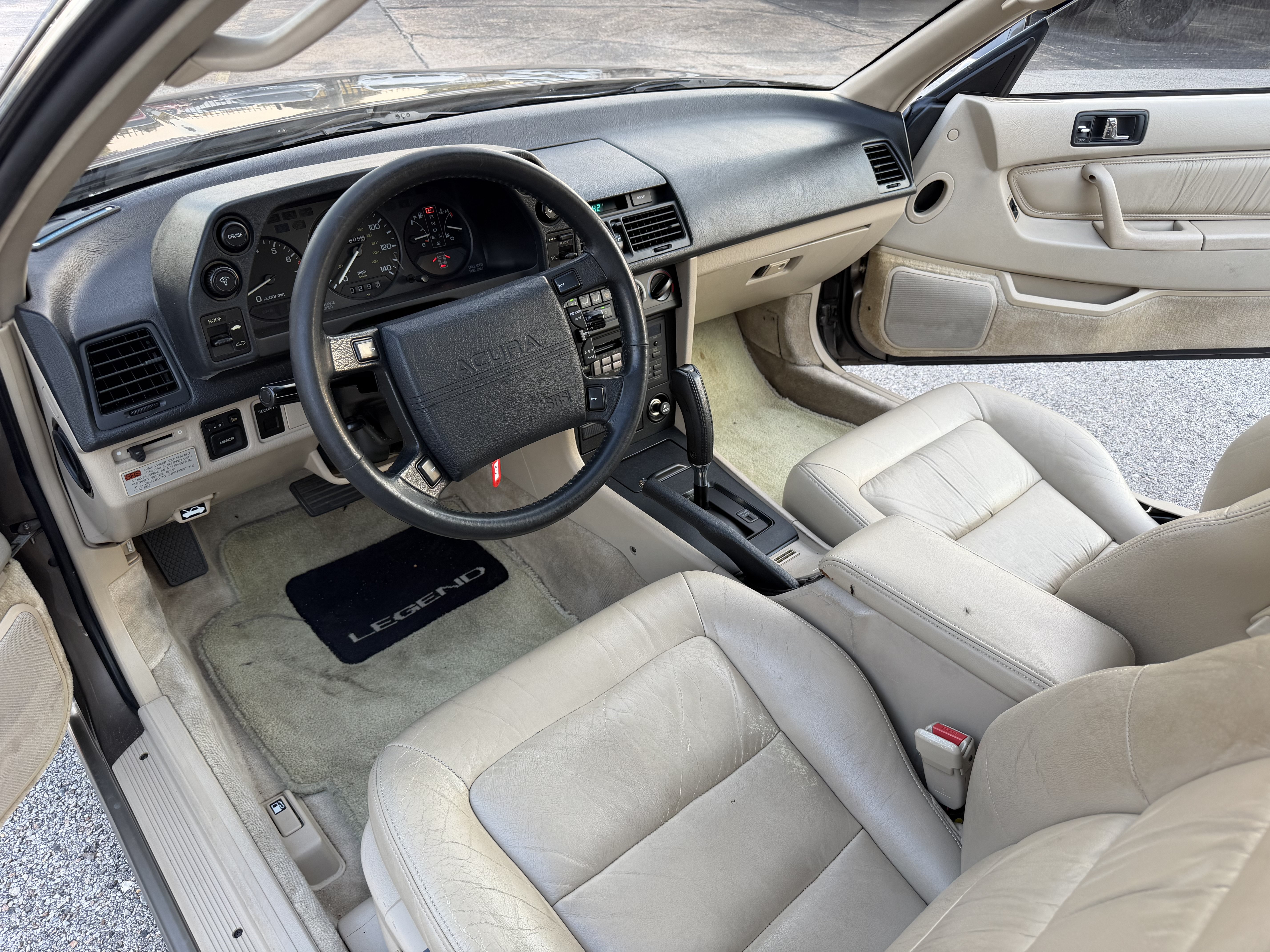 Used 1990 Acura Legend L FWD image 13