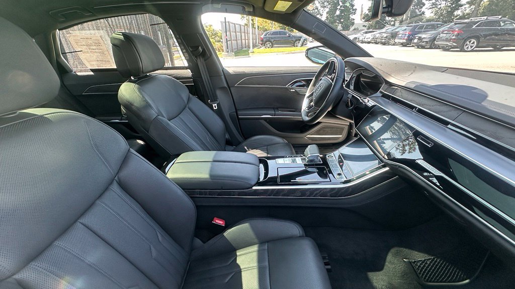 Used 2023 Audi A8 L 3.0T w/ Comfort Plus Package AWD/4WD image 4