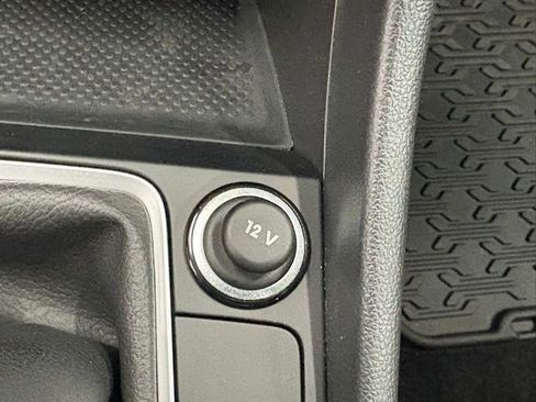 Used 2023 Volkswagen Jetta S image 27