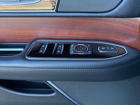 Used 2021 Lincoln Navigator Reserve image 26