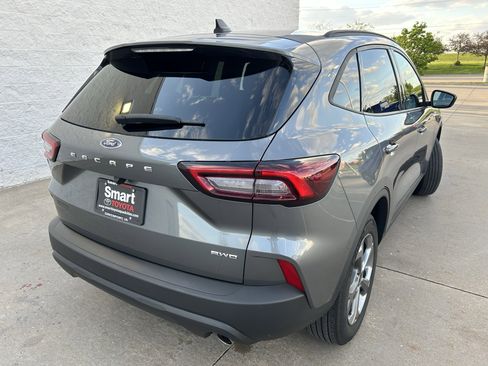 Used 2025 Ford Escape ST-Line AWD/4WD image 6