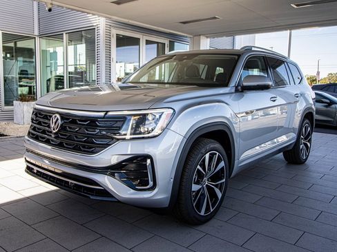 New 2026 Volkswagen Atlas SEL Premium R-Line image 11