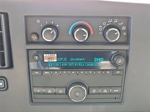 New 2025 Chevrolet Express 3500 w/ Power Convenience Package image 5