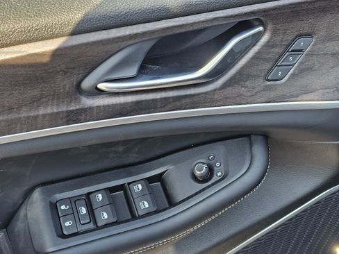 New 2026 Jeep Grand Cherokee Limited image 15