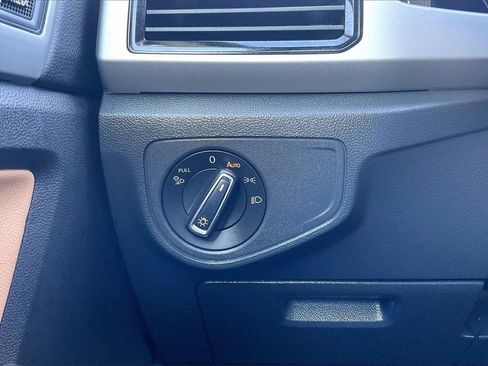 Used 2023 Volkswagen Atlas Cross Sport SEL Premium R-Line image 35