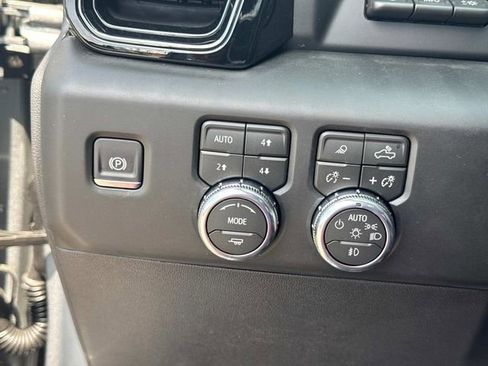 New 2026 GMC Sierra 1500 AT4 w/ AT4 Premium Package AWD/4WD image 27