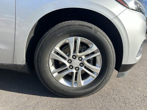 Used 2021 Buick Enclave Preferred image 9