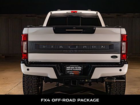 Used 2022 Ford F350 Platinum AWD/4WD image 7