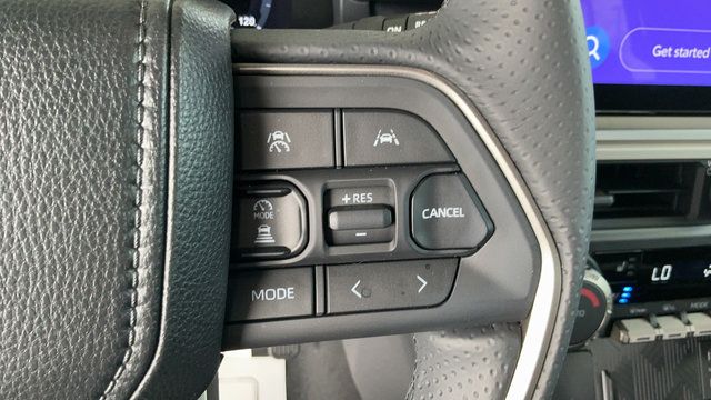 Used 2026 Toyota 4Runner TRD Off-Road Premium AWD/4WD image 13