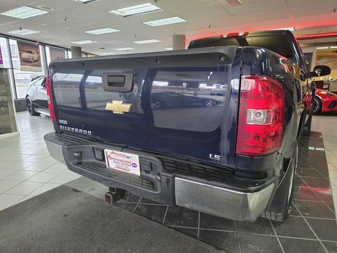Used 2011 Chevrolet Silverado 1500 LS image 5