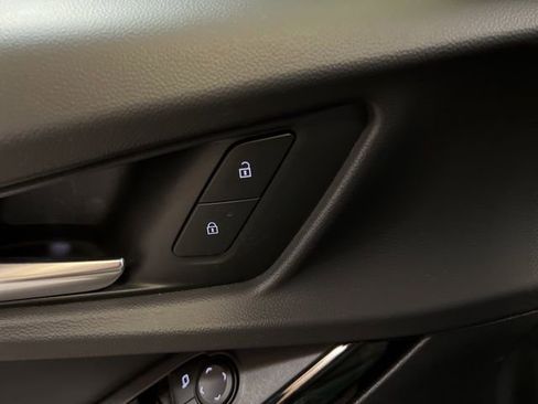 Used 2026 Chevrolet Equinox LT image 46