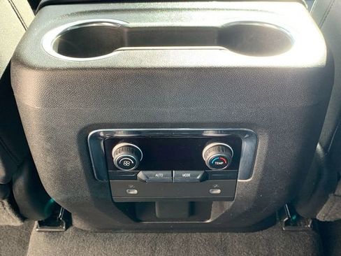 Used 2023 Chevrolet Suburban LS image 18