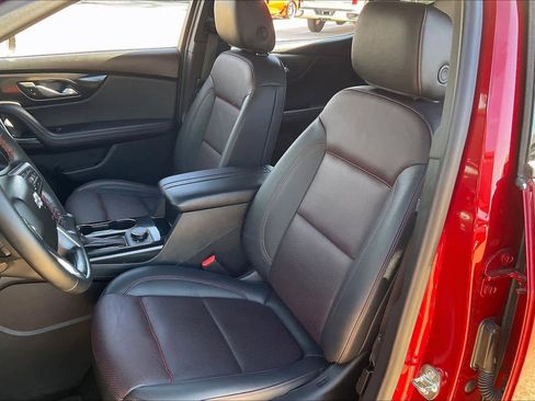 Certified 2025 Chevrolet Blazer RS image 9