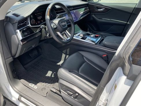 Used 2023 Audi Q8 Prestige w/ Prestige Package AWD/4WD image 10
