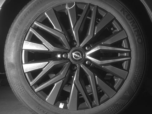 Used 2025 Nissan Altima 2.5 SV image 15