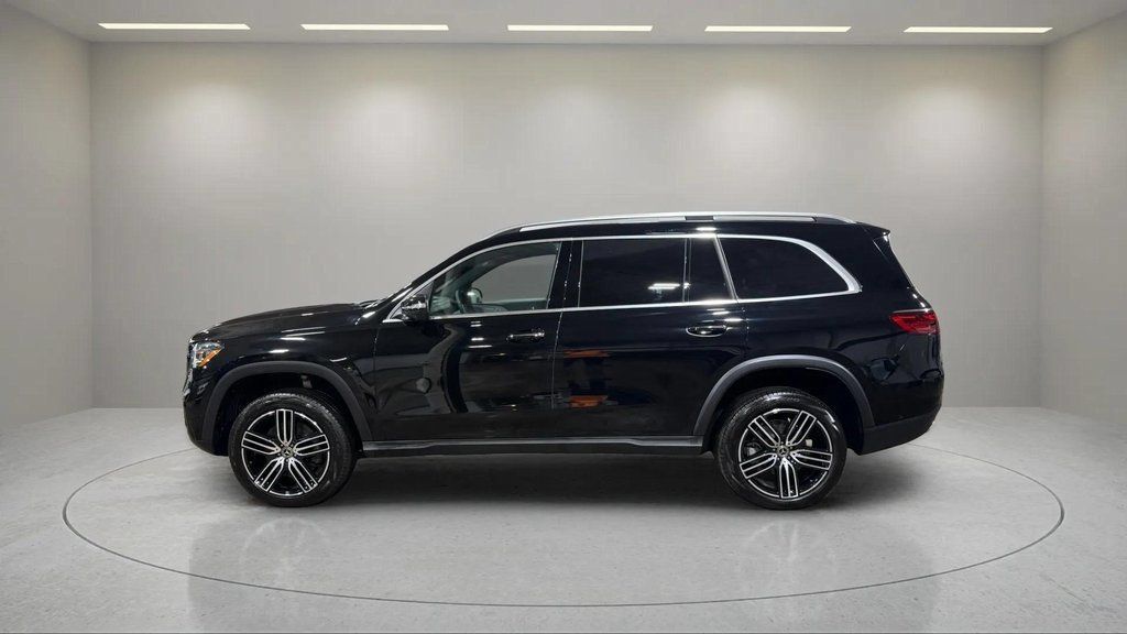 Used 2025 Mercedes-Benz GLS 450 4MATIC image 19