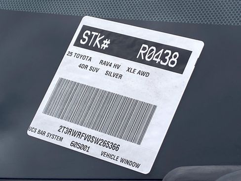 Certified 2025 Toyota RAV4 XLE AWD/4WD image 31