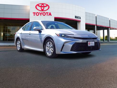 Certified 2025 Toyota Camry LE FWD image 1