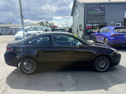 Used 2010 Ford Focus SES FWD image 8