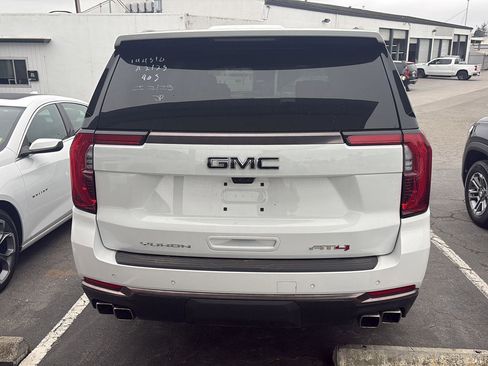 Used 2026 GMC Yukon AT4 Ultimate AWD/4WD image 4