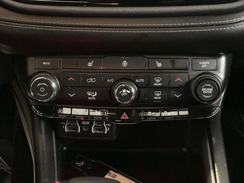 Certified 2022 Dodge Durango GT image 24