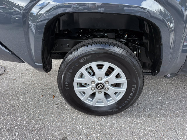 Used 2025 Toyota Tacoma SR5 AWD/4WD image 10