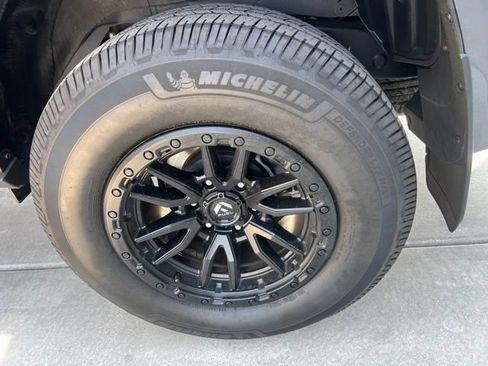 Used 2022 Toyota 4Runner TRD Off-Road AWD/4WD image 17