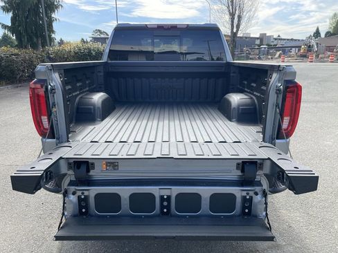 New 2026 GMC Sierra 1500 AT4 w/ Technology Package image 27