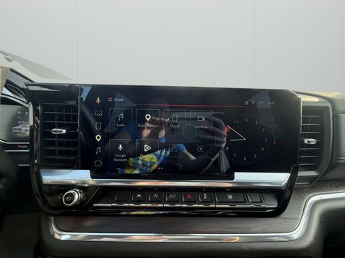 Used 2025 GMC Sierra 1500 SLT image 15