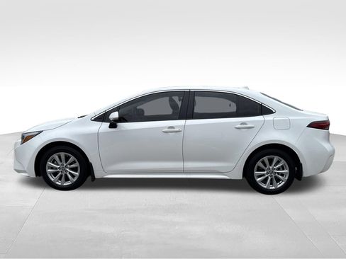 Used 2026 Toyota Corolla XLE FWD image 8