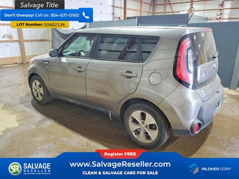 Used 2015 Kia Soul FWD image 3