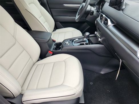 New 2025 MAZDA CX-5 AWD 2.5 S w/ Preferred Package image 15
