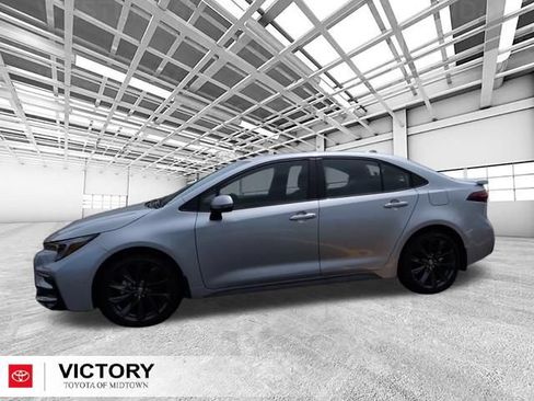 Used 2026 Toyota Corolla XSE FWD image 7