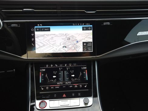 New 2026 Audi SQ8 Prestige image 14