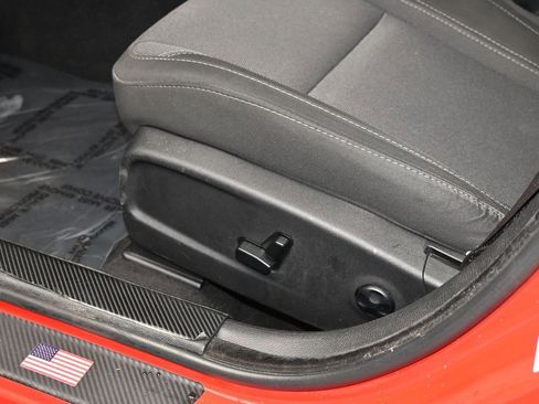 Used 2019 Dodge Charger SXT image 12