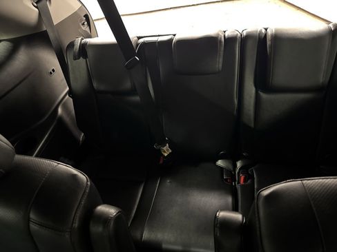 Used 2014 Toyota Highlander Limited image 33