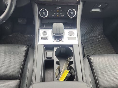 Used 2023 Jaguar F-PACE S AWD/4WD image 19