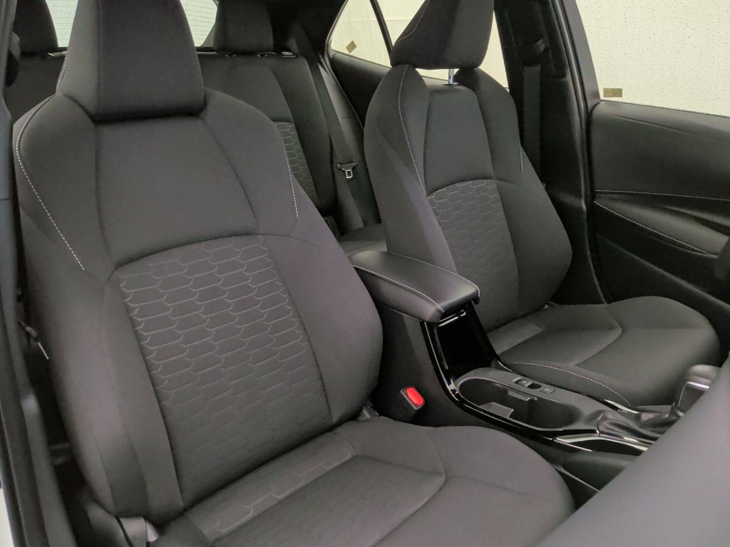 Used 2024 Toyota Corolla SE w/ SE Package FWD image 17