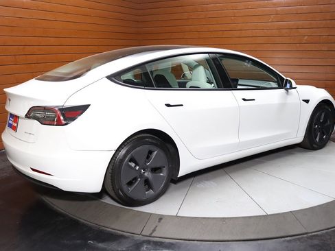 Used 2023 Tesla Model 3 Standard Range image 64