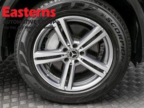 Used 2022 Mercedes-Benz GLC 300 4MATIC w/ Premium Package Lite image 32