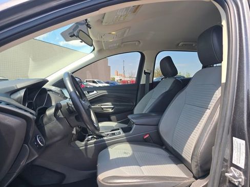 Used 2018 Ford Escape SE w/ SE Sport Appearance Package AWD/4WD image 12