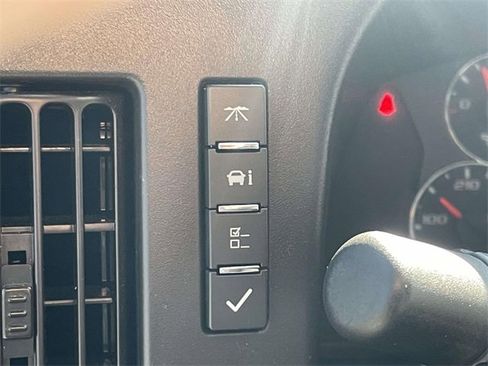 Used 2024 GMC Savana 2500 Extended image 25