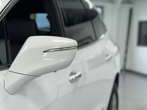 Used 2024 Buick Enclave Premium image 12