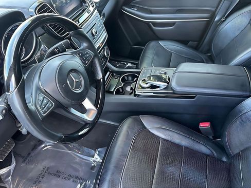 Used 2019 Mercedes-Benz GLS 550 4MATIC w/ Driver Assistance Package image 21