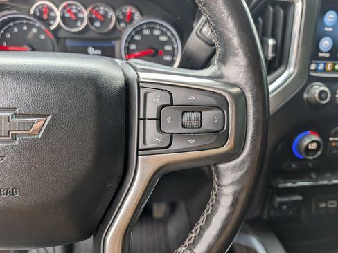 Used 2021 Chevrolet Silverado 1500 LT Trail Boss w/ Convenience Package II image 25